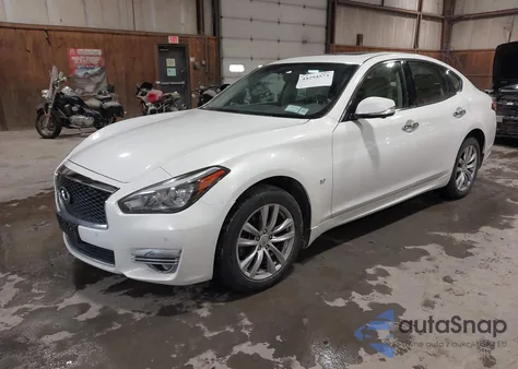 2015 Infiniti Q70 3.7X z USA, uszkodzony, nr VIN JN1BY1AR7FM561739